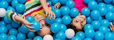 Aire de jeux extérieure professionnelle pour professionnels - ADJ Fabricant d'aires de jeux