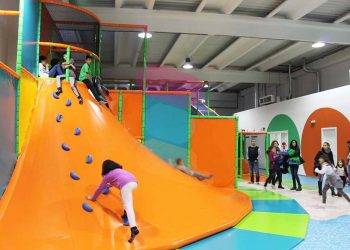 fabricant aire de jeux avec Volcan fabricant aire de jeux intérieure